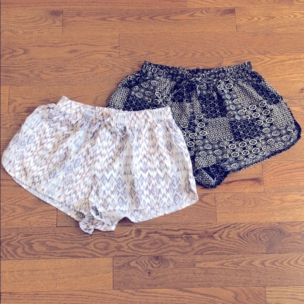 2/$25 or 1/$15 flowy patterned shorts with pockets